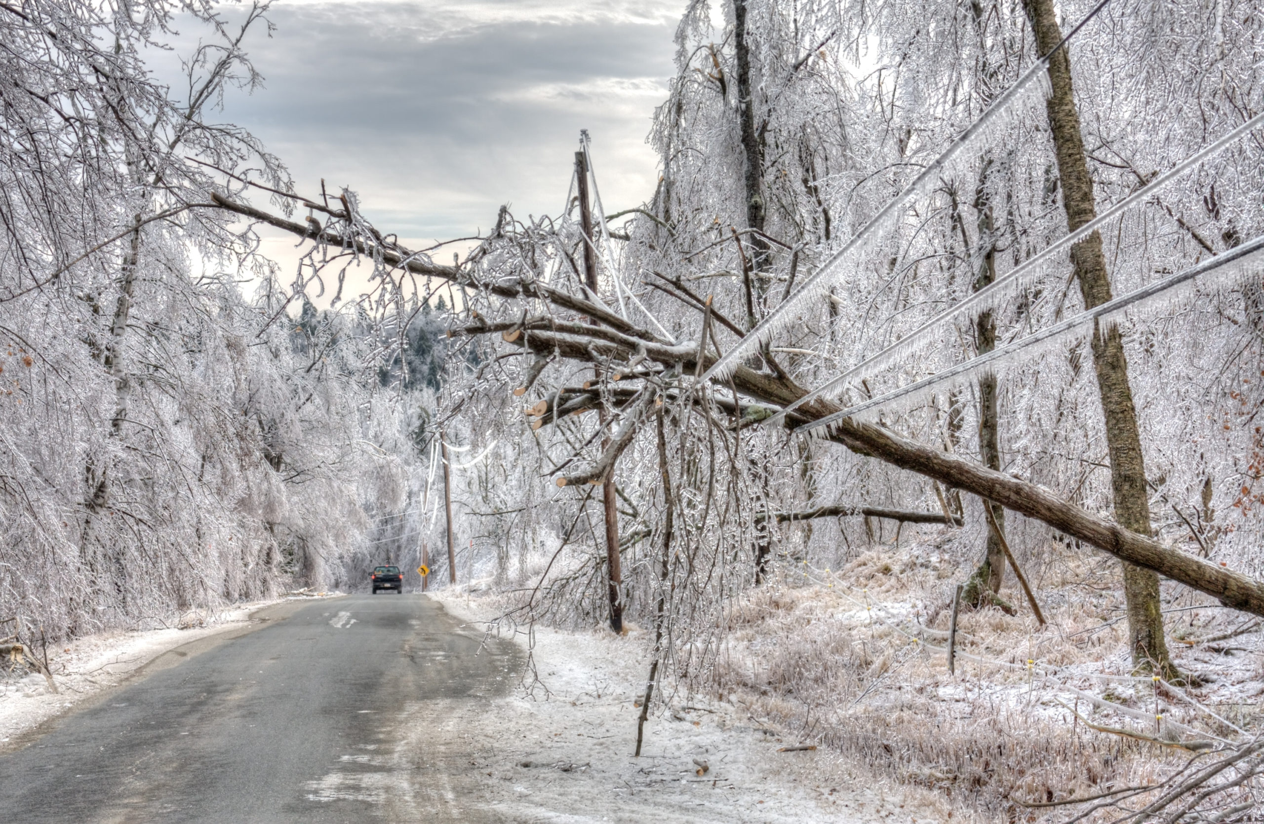 How Much Does a Service Outage Really Cost an Electric Company? - Mapware